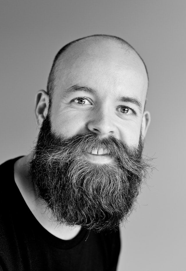 Cómo tener una barba poblada con Minoxidil